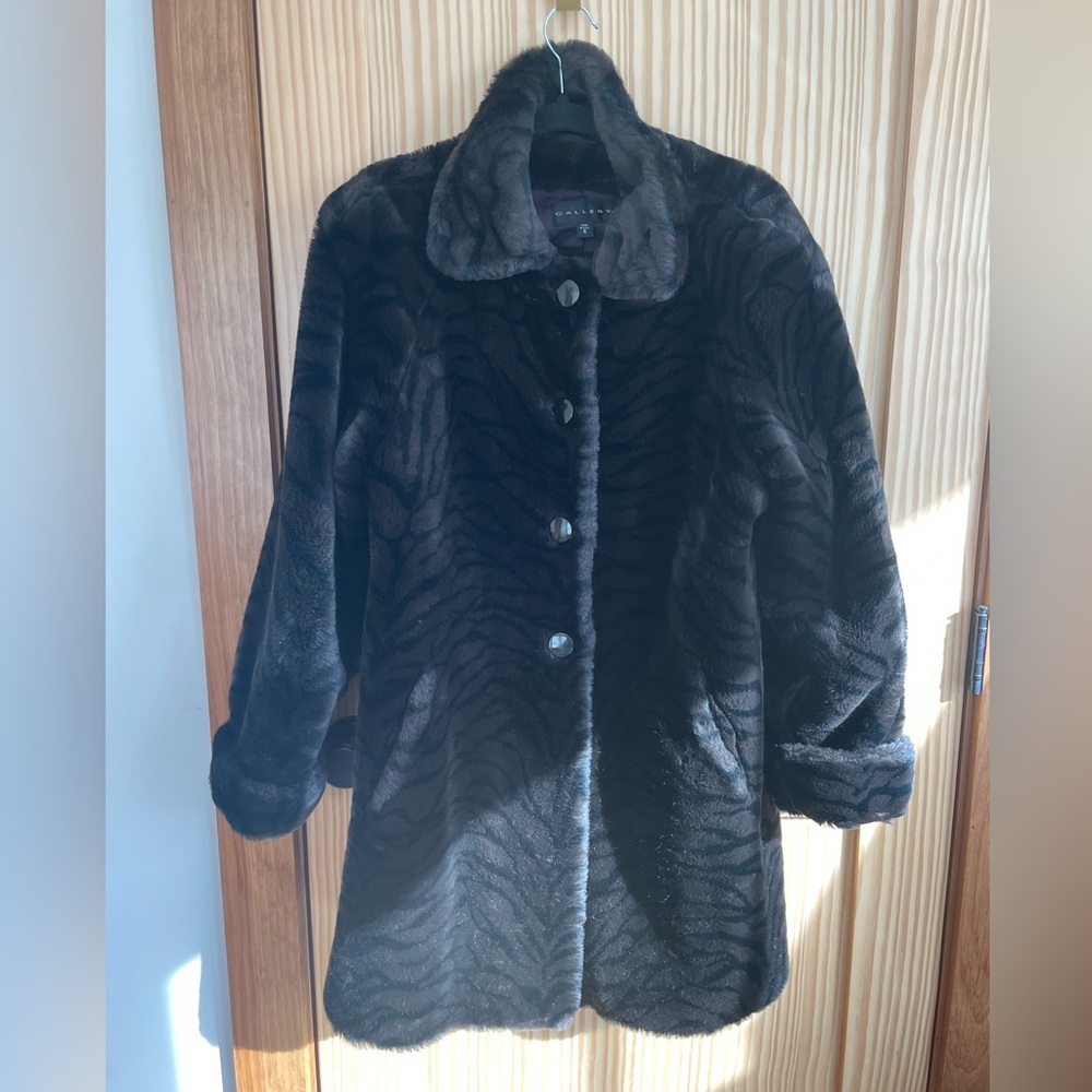 Gallery Brown & Black Soft Faux Fur Zebra Print Winter Jacket Sz S Made USA